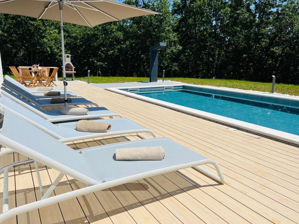 Vila Prisunca Jacuzzi & Swimming Pool Pazin Exteriör bild